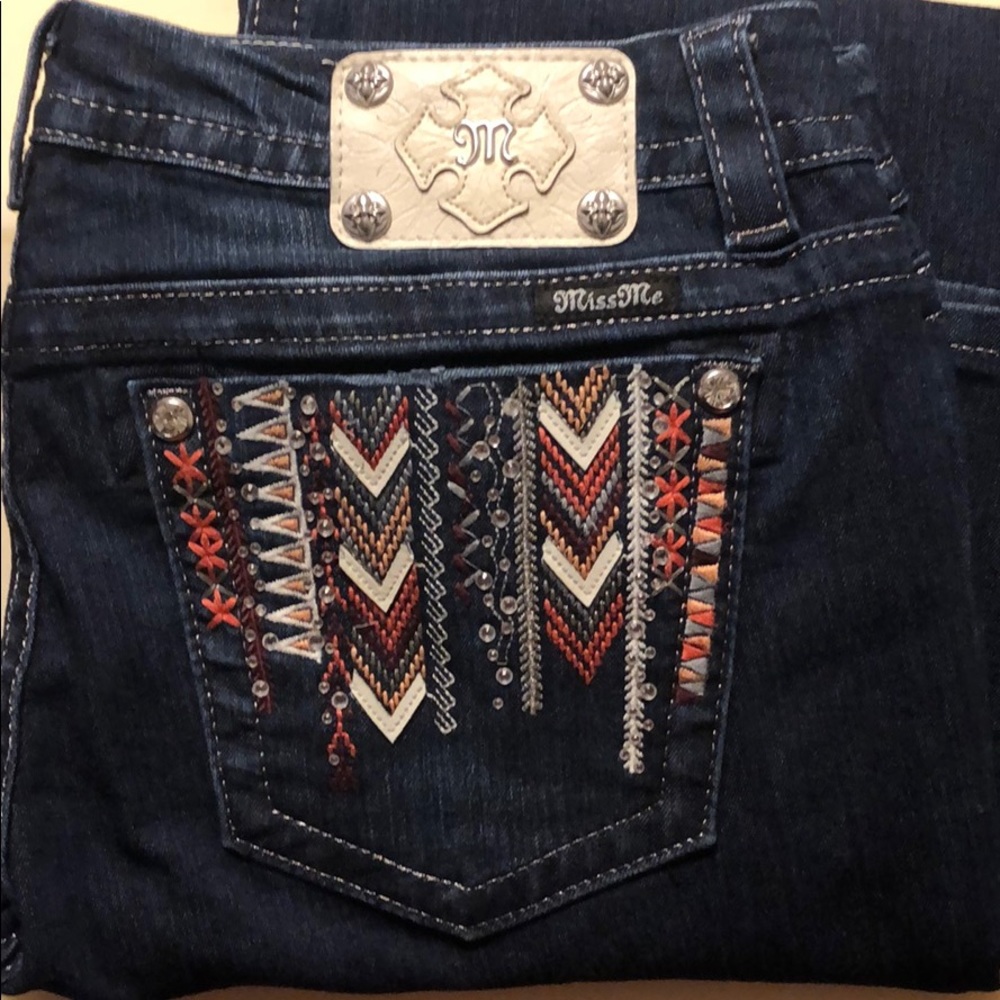 💕NWOT Miss Me jeans size 34